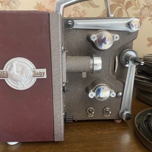 Ensemble projecteur Pathé Baby modèle 53 + colleuse Marguet + quelques bobines + transfo – Image 4